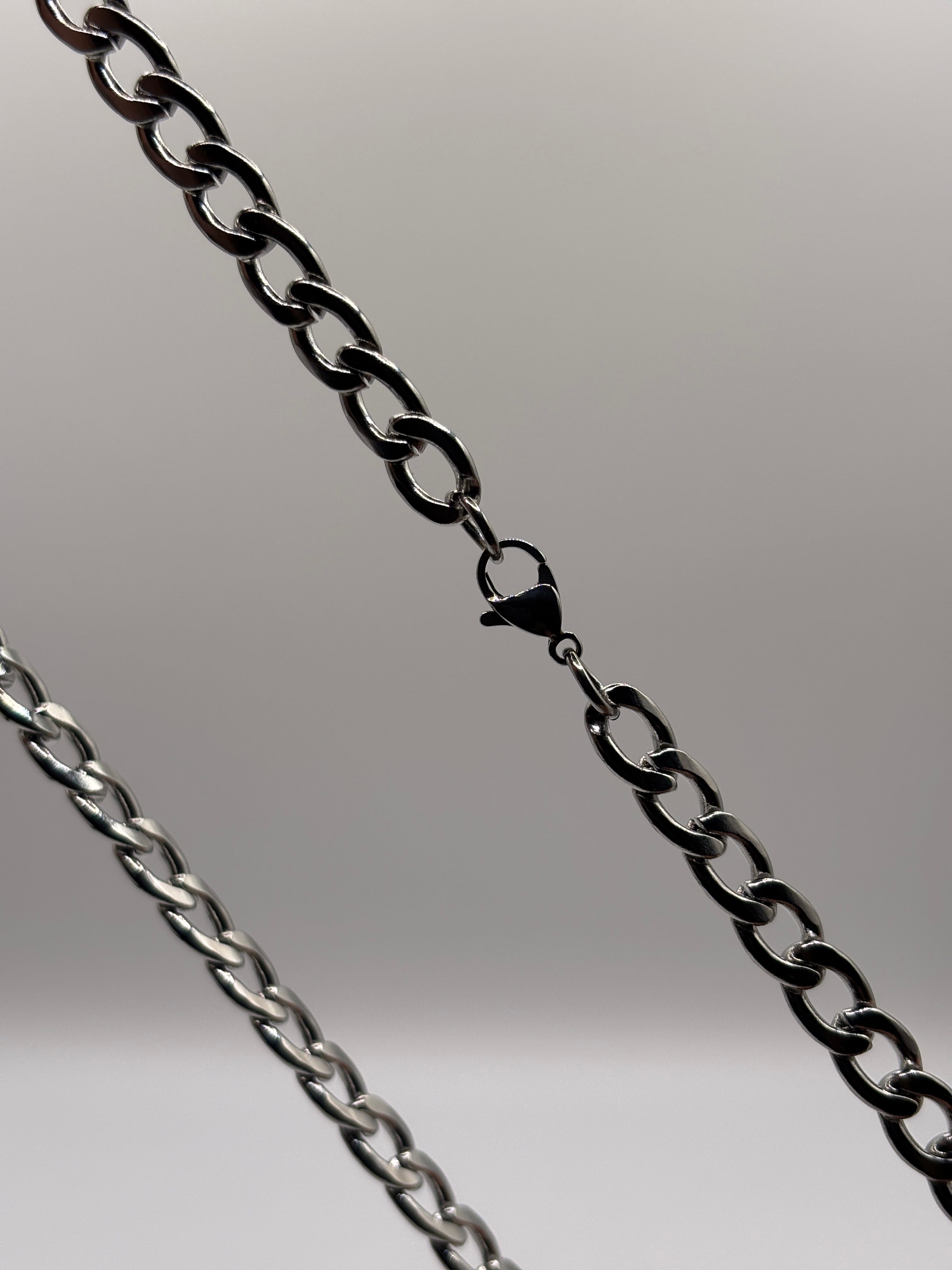 Classique Chain