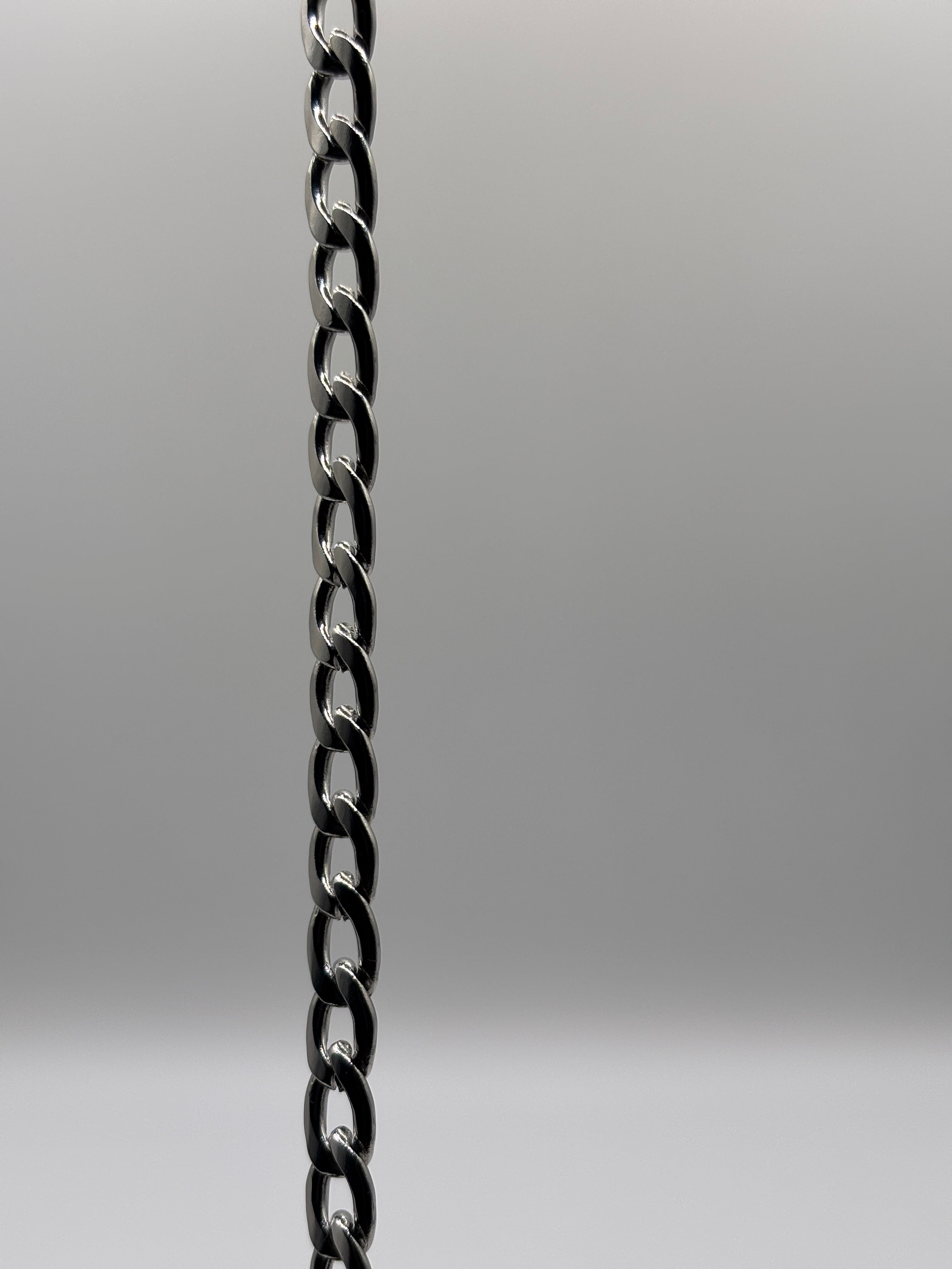 Classique Chain