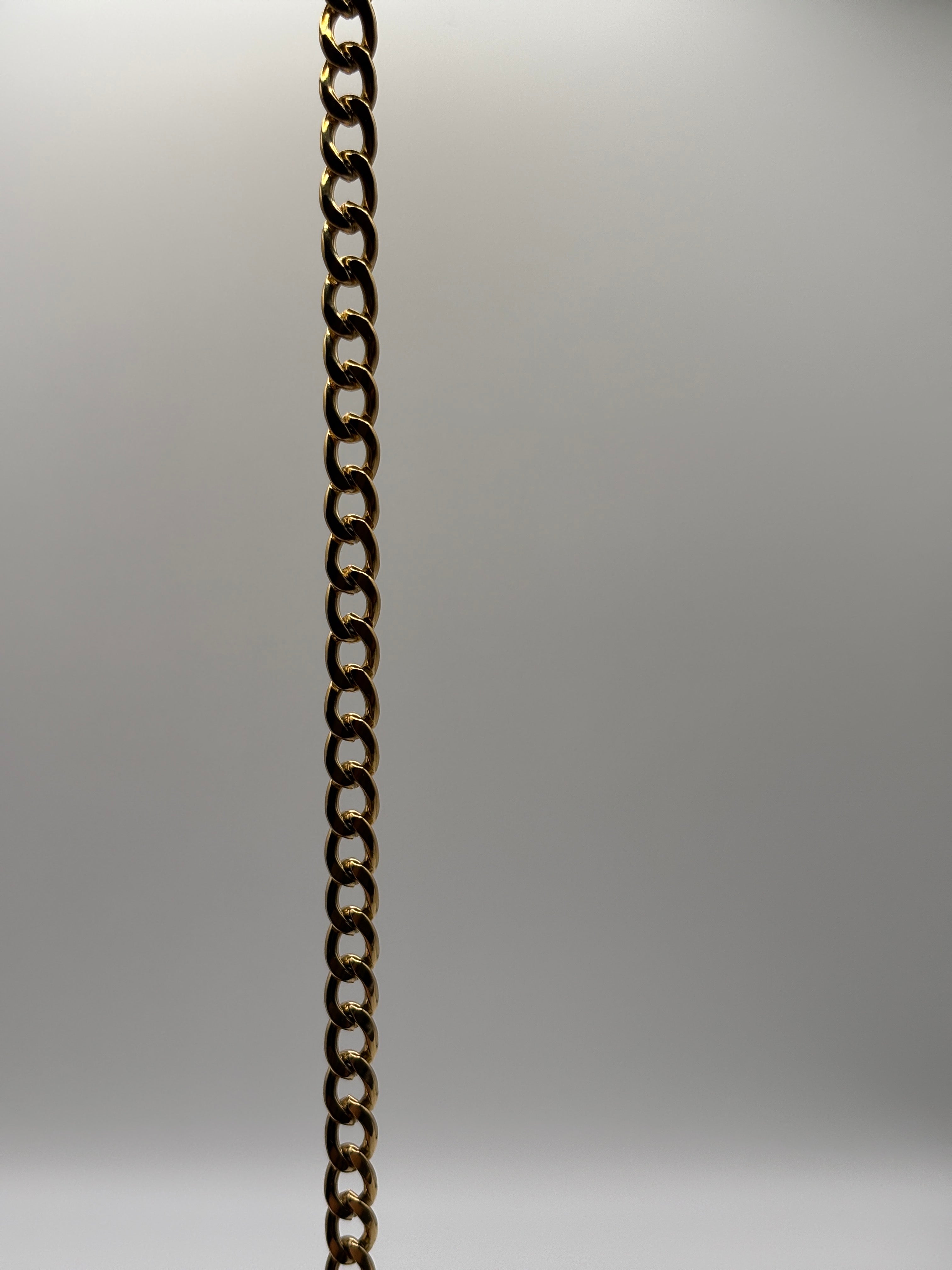 Classique Chain