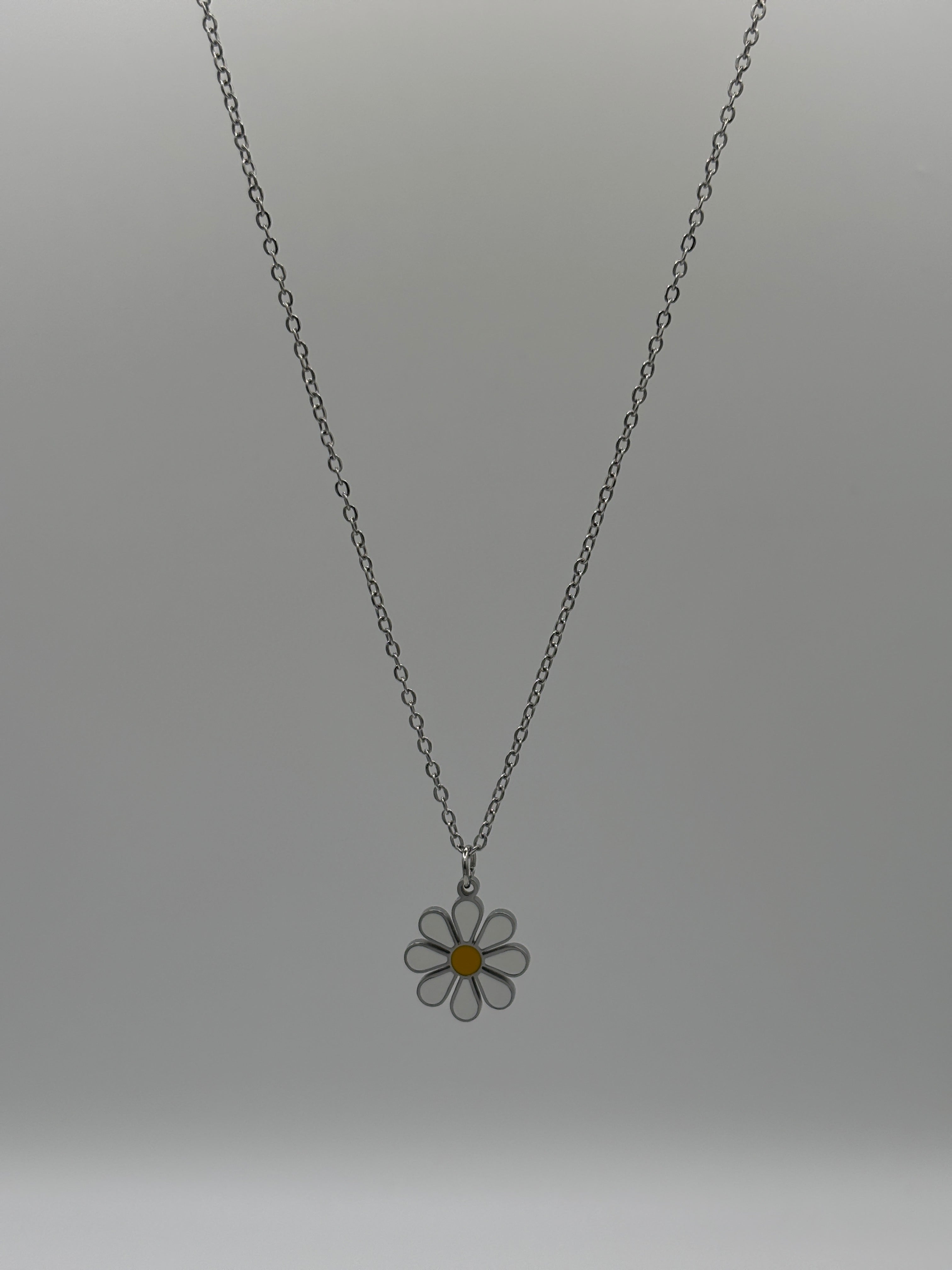 Daisy Necklace